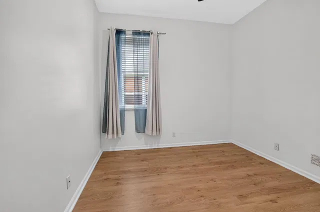  Residence photo 33