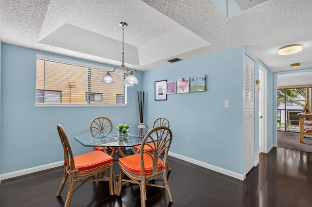  Unit 142 photo 5