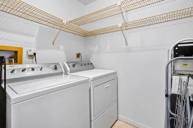  Unit 142 photo 28