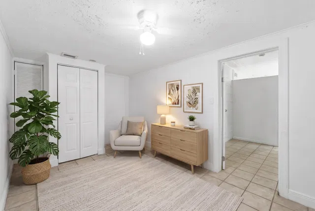  Residence photo 24