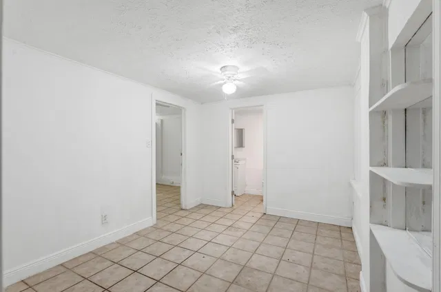  Residence photo 27