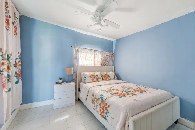  Residence photo 32