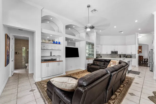 Residence photo 10