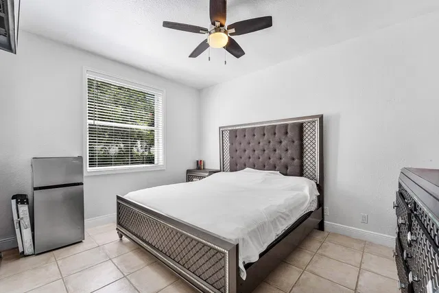 Residence photo 17