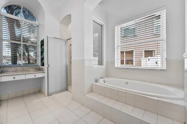 Residence photo 24