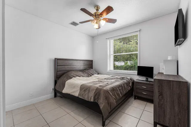 Residence photo 29