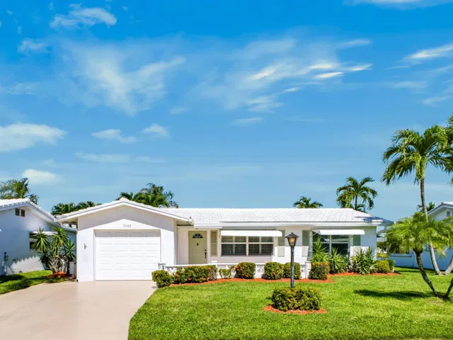 Residence photo 2