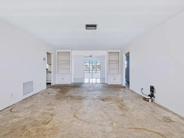 Residence photo 14