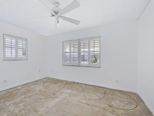 Residence photo 20