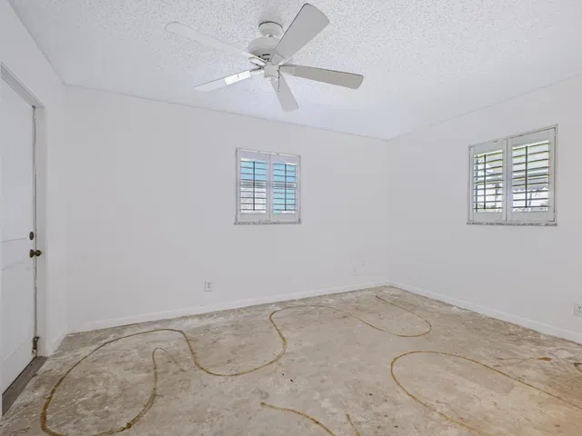 Residence photo 23