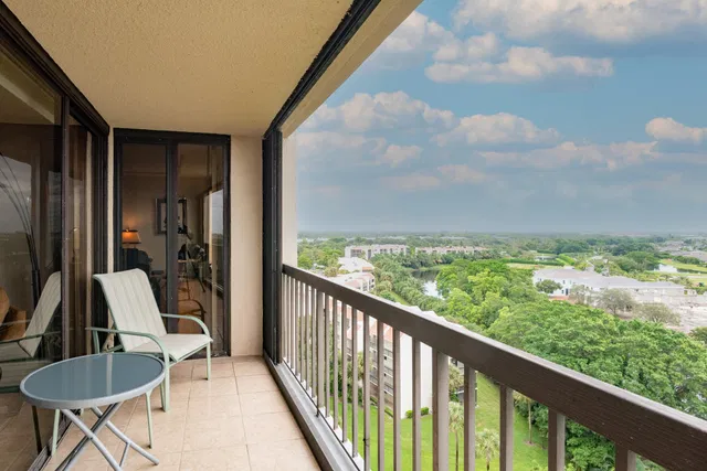 Unit 1103 photo 12