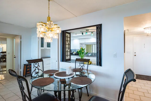 Unit 1103 photo 15