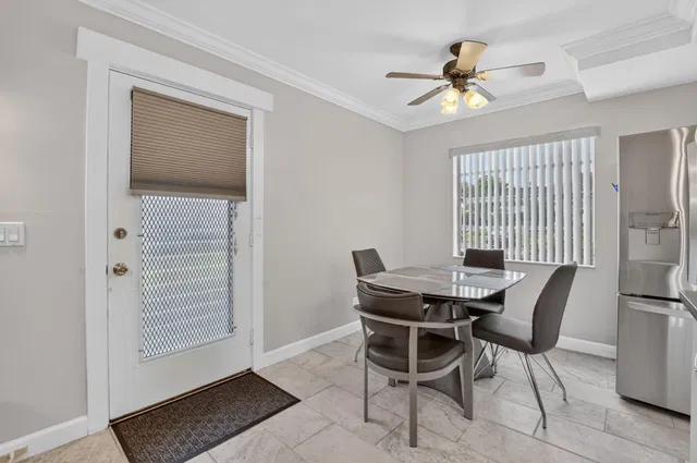  Residence photo 5