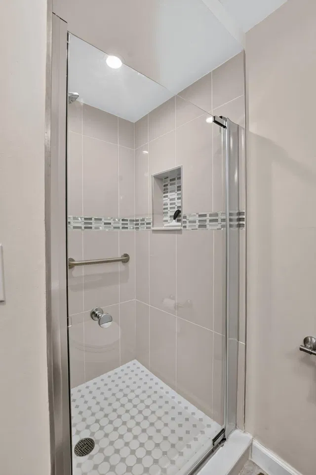  Residence photo 16