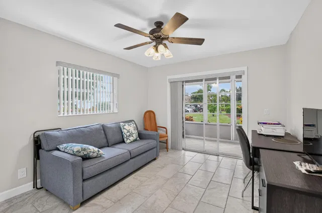  Residence photo 17