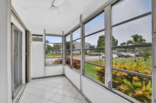  Residence photo 21