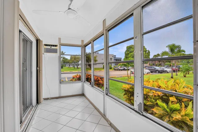  Residence photo 22