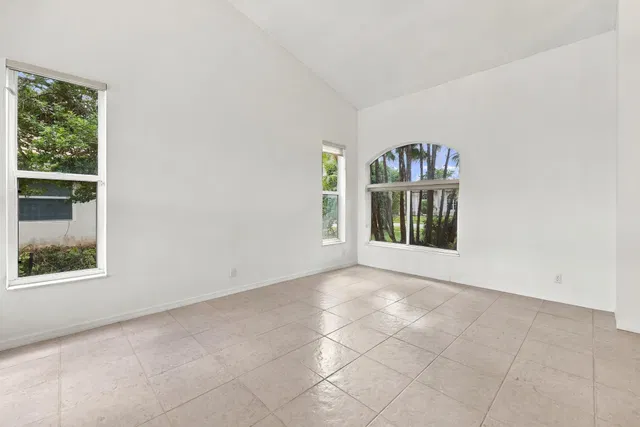 Boca Isles Residence photo 11