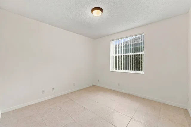 Boca Isles Residence photo 22