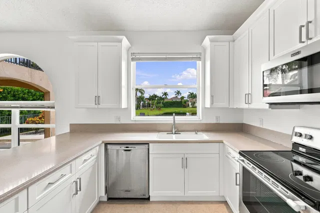 Boca Isles Residence photo 36
