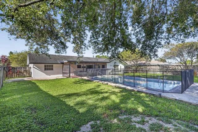 Residence photo 37