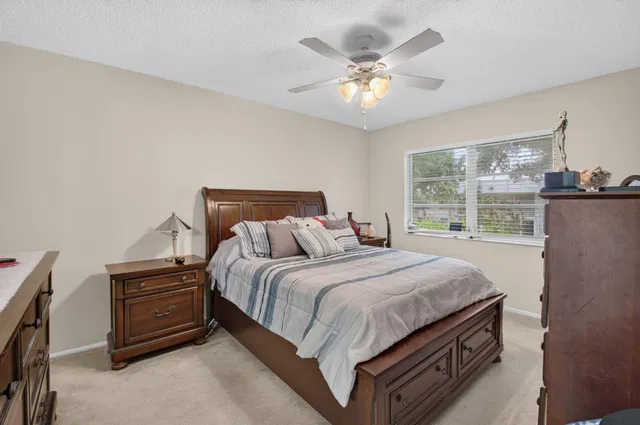 Unit 1406 photo 17