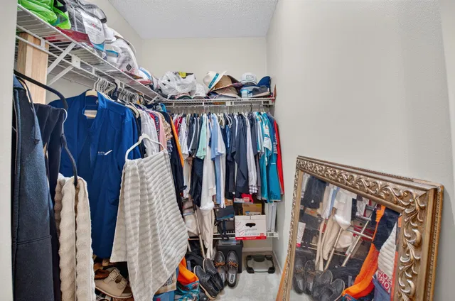 Unit 1406 photo 20