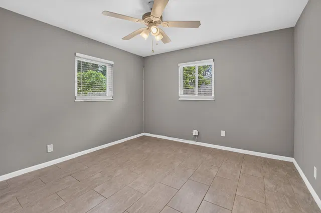  Residence photo 35
