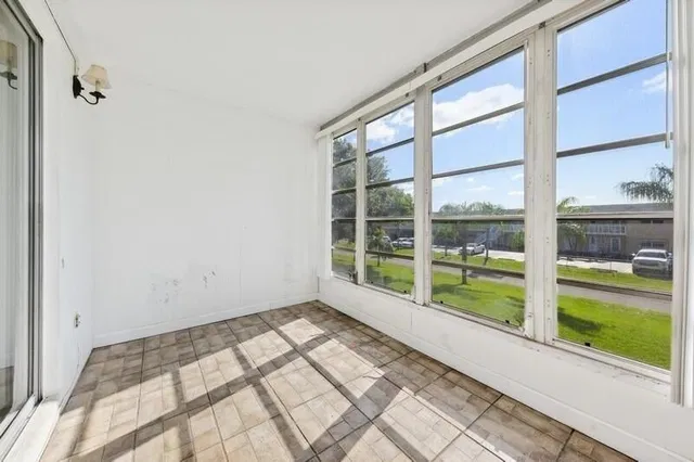 Unit 206 photo 10