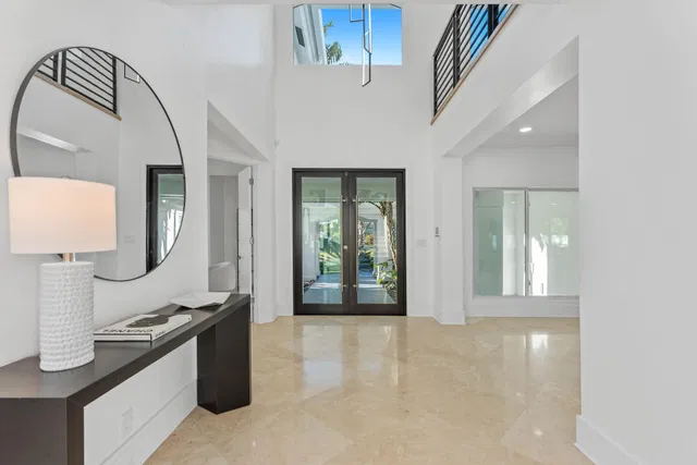 Residence photo 3