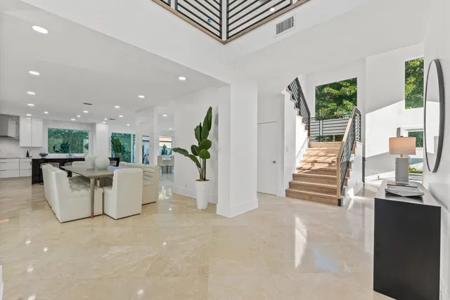 Residence photo 5
