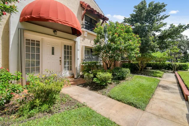 Residence photo 5