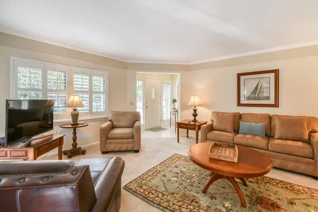 Residence photo 9