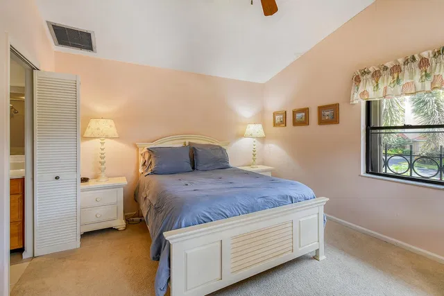 Residence photo 21