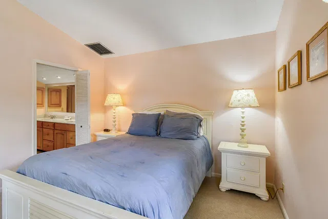 Residence photo 23