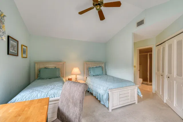 Residence photo 31
