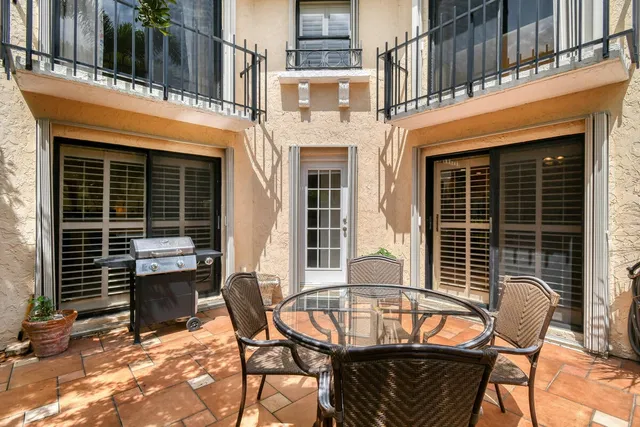 Residence photo 35