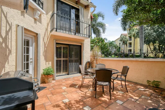 Residence photo 36