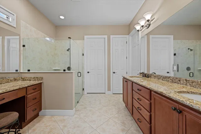  Residence photo 26