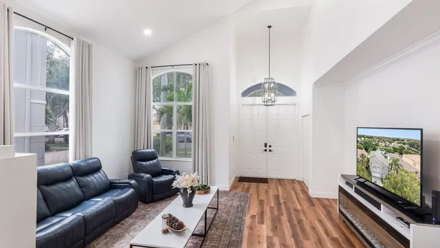  Residence photo 14