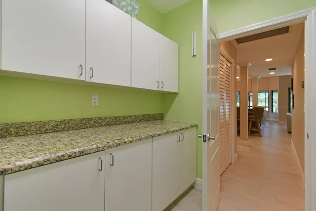 Harbour Ridge Residence photo 59