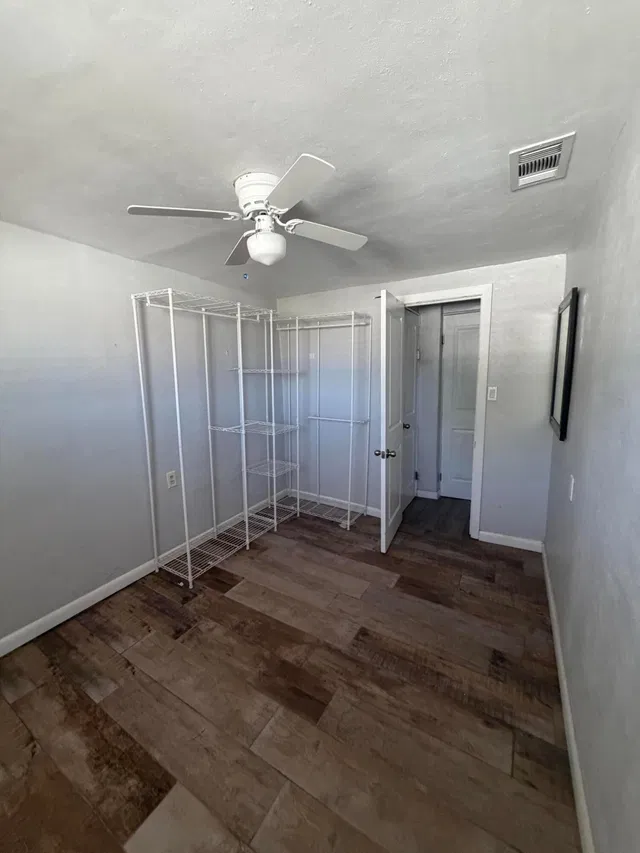  Unit 15 photo 11