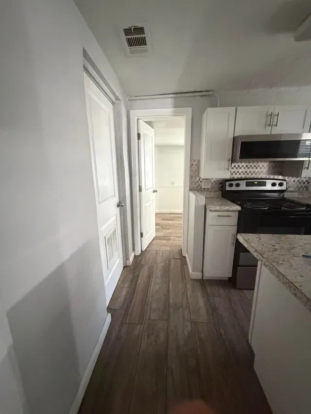  Unit 15 photo 14