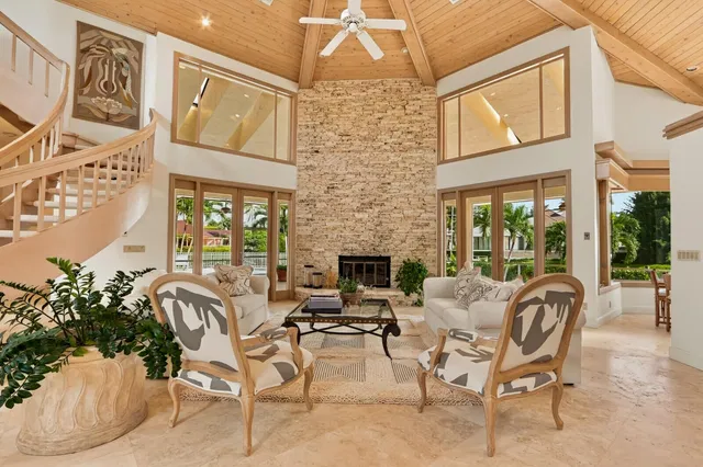 Frenchman's Creek Residence photo 6