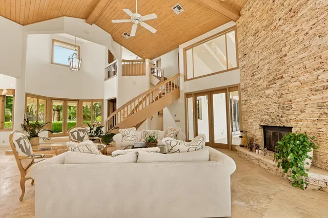 Frenchman's Creek Residence photo 8