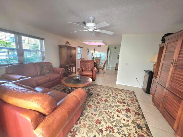  Residence photo 10