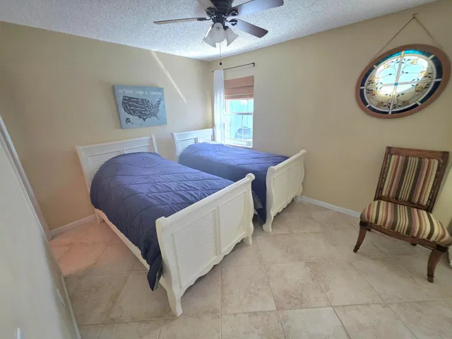  Residence photo 17