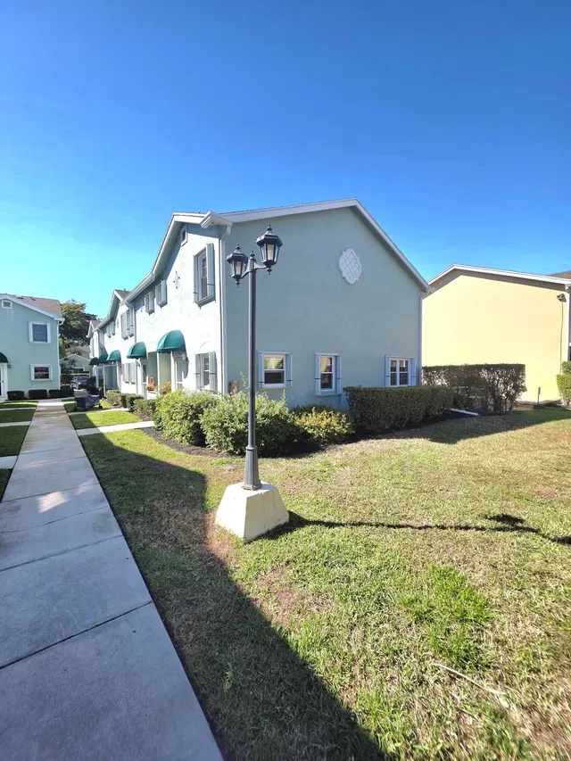  Residence photo 25