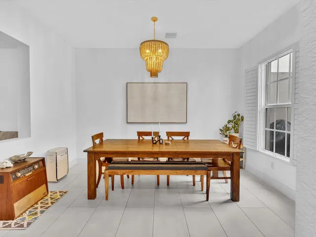  Residence photo 11