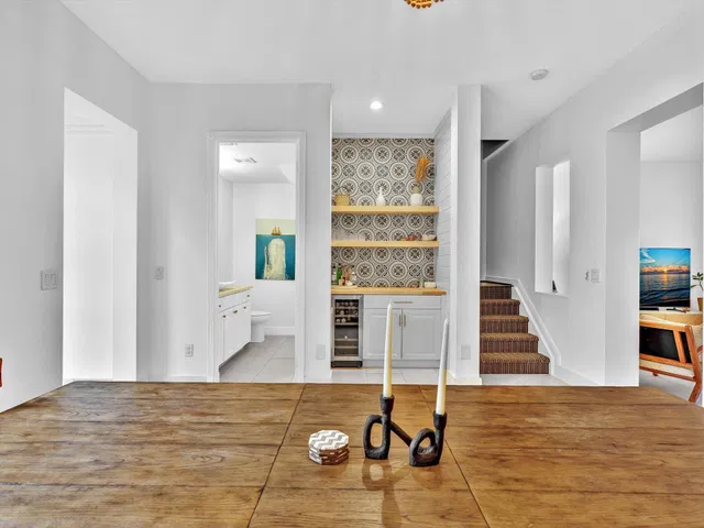  Residence photo 15